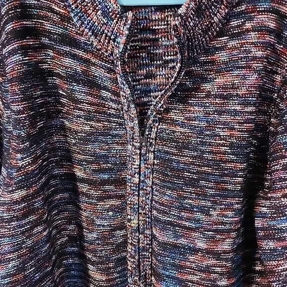 Catherine's full zip sweater 1X - Picture 2 of 4